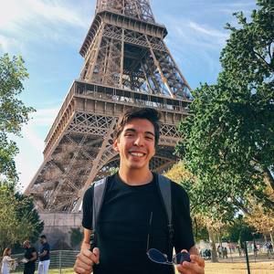 Meet your Posher, Andres